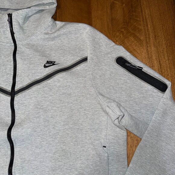 NIKE SPORTSWEAR TECH FLEECE GREY BLACK MEN'S FULL-ZIP HOODIE CU4489-063 SIZE XXL - Picture 3 of 10